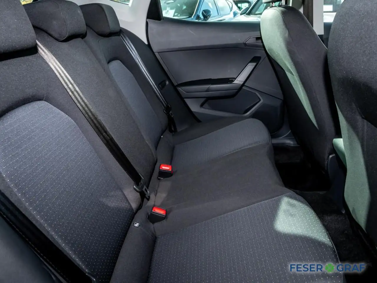 SEAT Ibiza Road Edition 1.0TSI KLIMA/SITZH/NAVI/LED — Galerie du véhicule 7