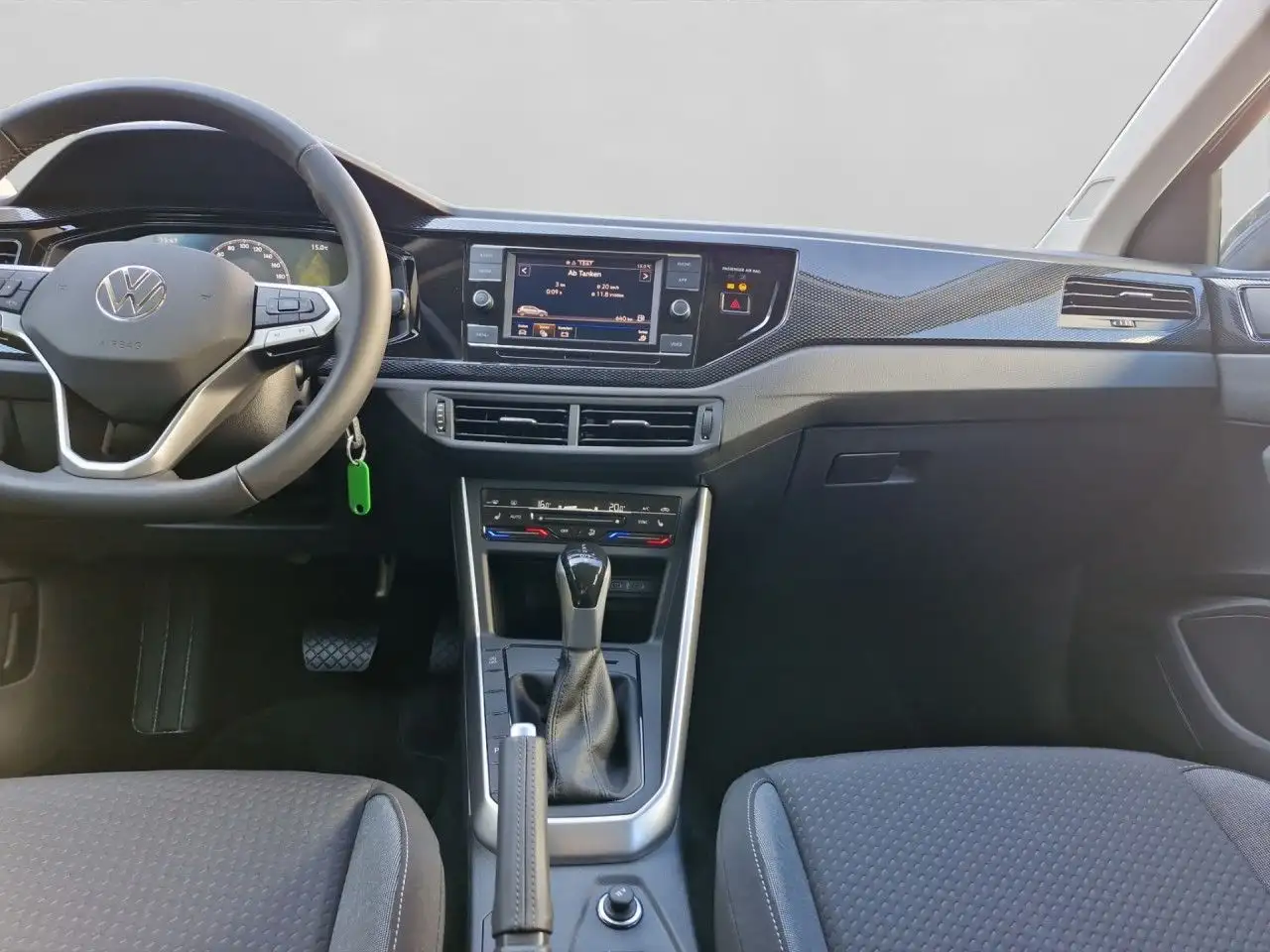 Volkswagen Polo 1.0 TSI DSG Life LED Klima Einparkhilfe — Galerie du véhicule 14