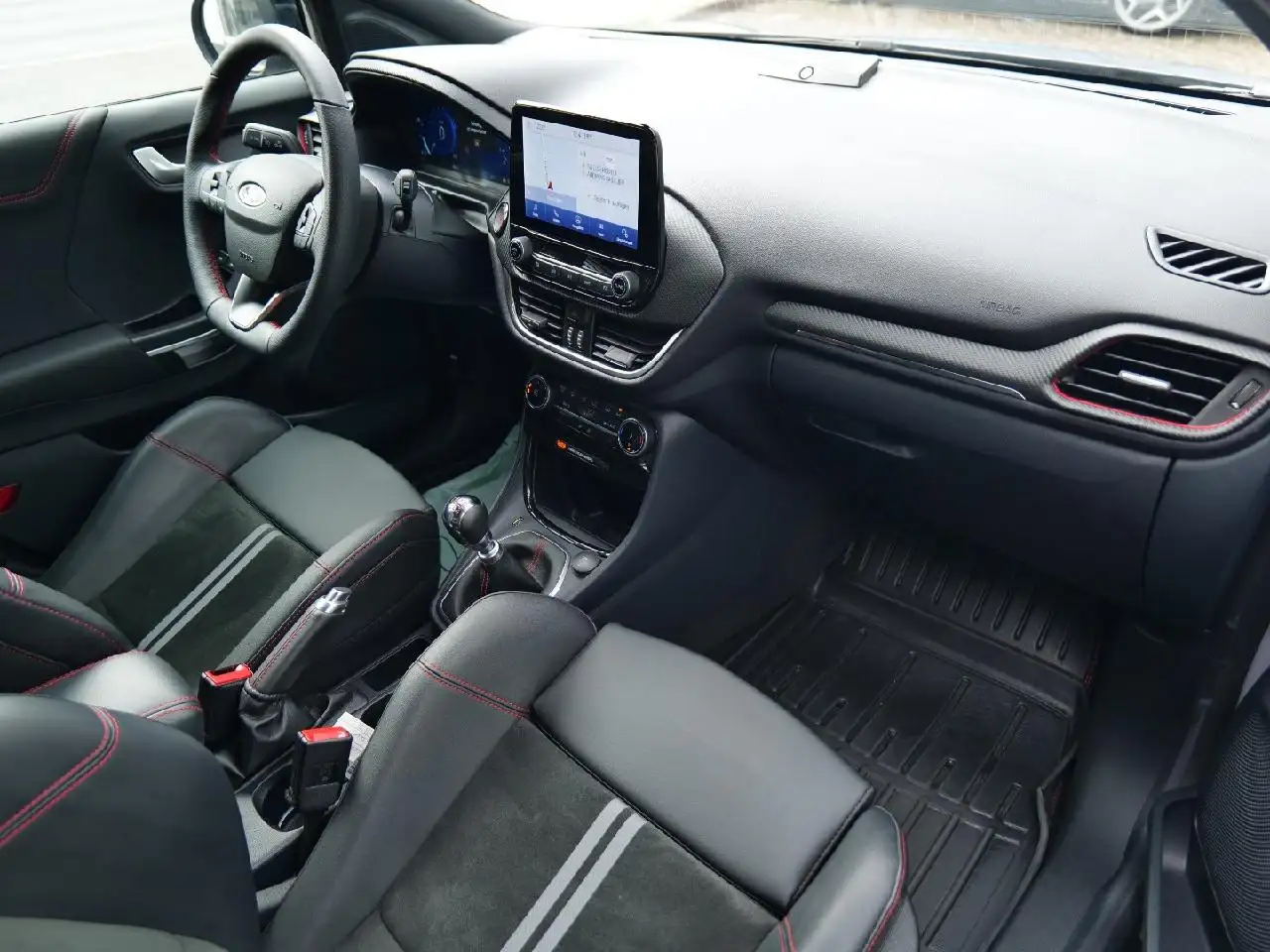 Ford Puma ST X — معرض صور السيارة 8