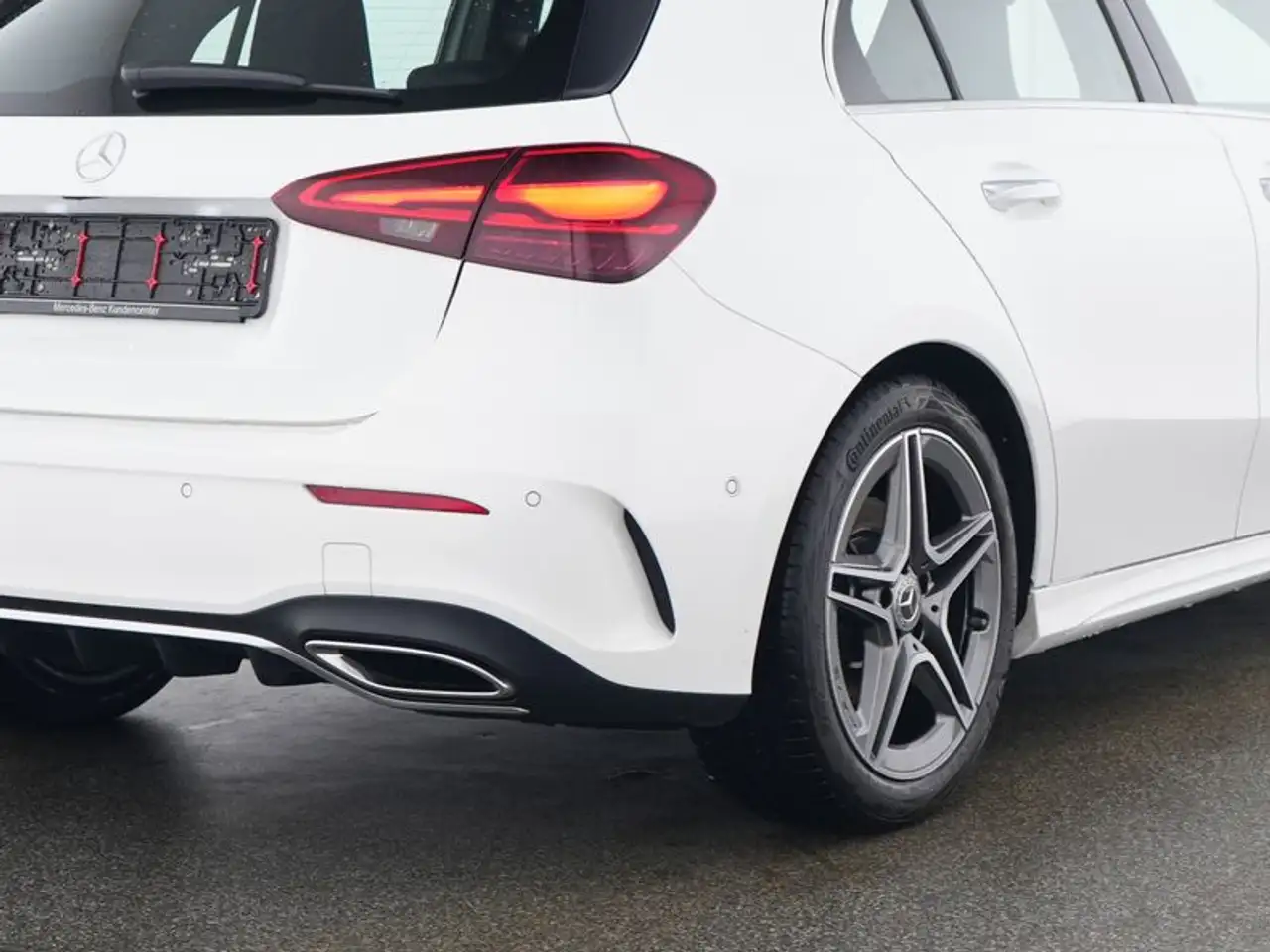 Mercedes-Benz A 200 Kompaktlimousine AMG Line Navi Kamera — معرض صور السيارة 5