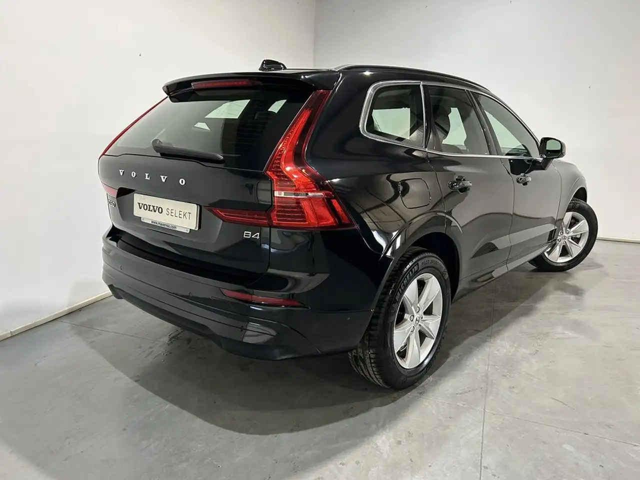 Volvo XC60 2.0 B4 D Auto Core — Galería del vehículo 2