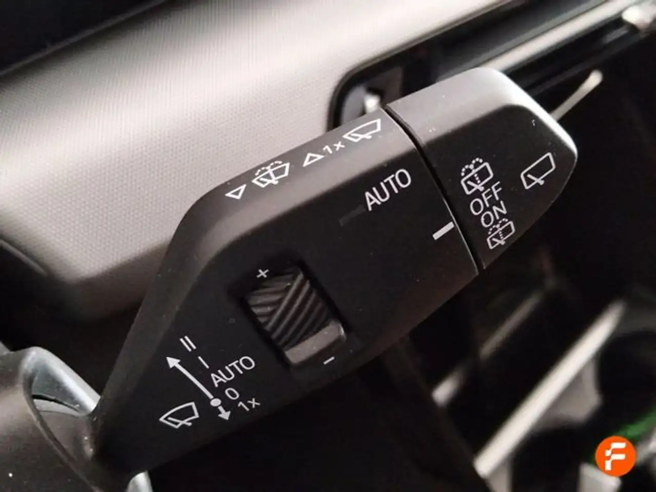 BMW X1 sDrive 18dA — Galerie du véhicule 27