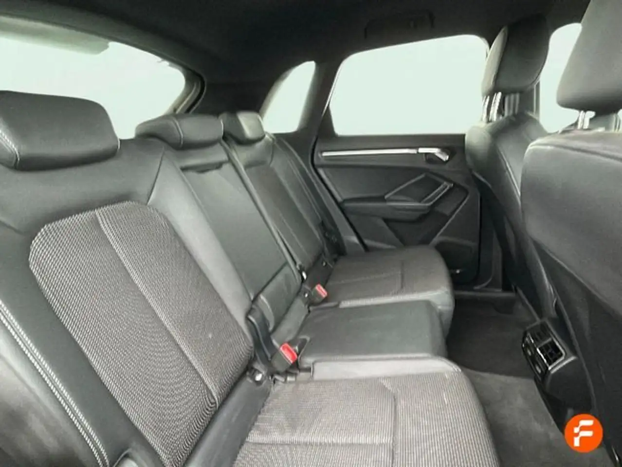 Audi Q3 35 TDI S line S tronic 110kW — Vehicle gallery 9