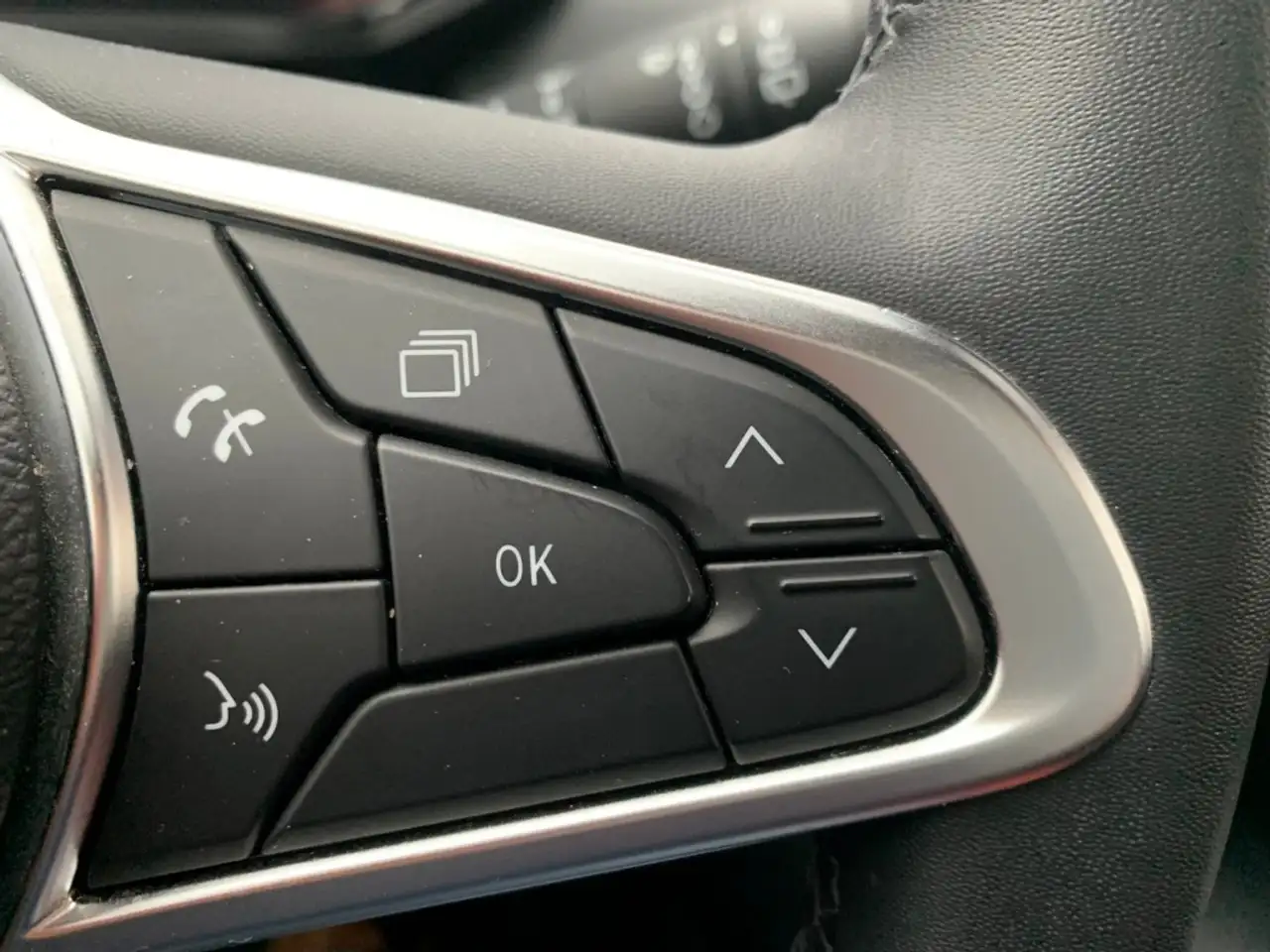 Renault Captur TCe Techno 67kW — معرض صور السيارة 22