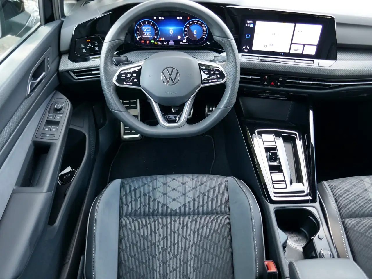 Volkswagen Golf VIII R-Line 1.5 eTSI DSG | LED AHK RFK ACC — معرض صور السيارة 11