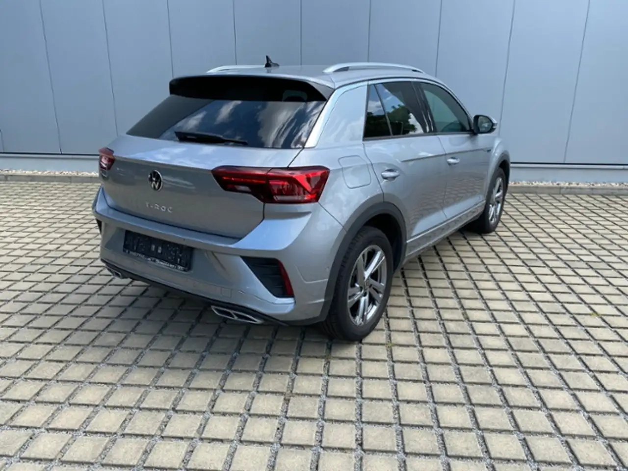 Volkswagen T-Roc 1.5 TSI R-Line IQ.DRIVE/AHK/LED-PLUS/NAVI+RFK/BUS — Galerie du véhicule 3