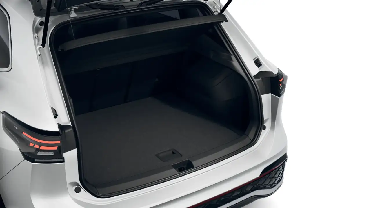 Volkswagen Tiguan R-Line 1.5 eTSI DSG / Navi, CarPlay, LED+ — Galería del vehículo 11