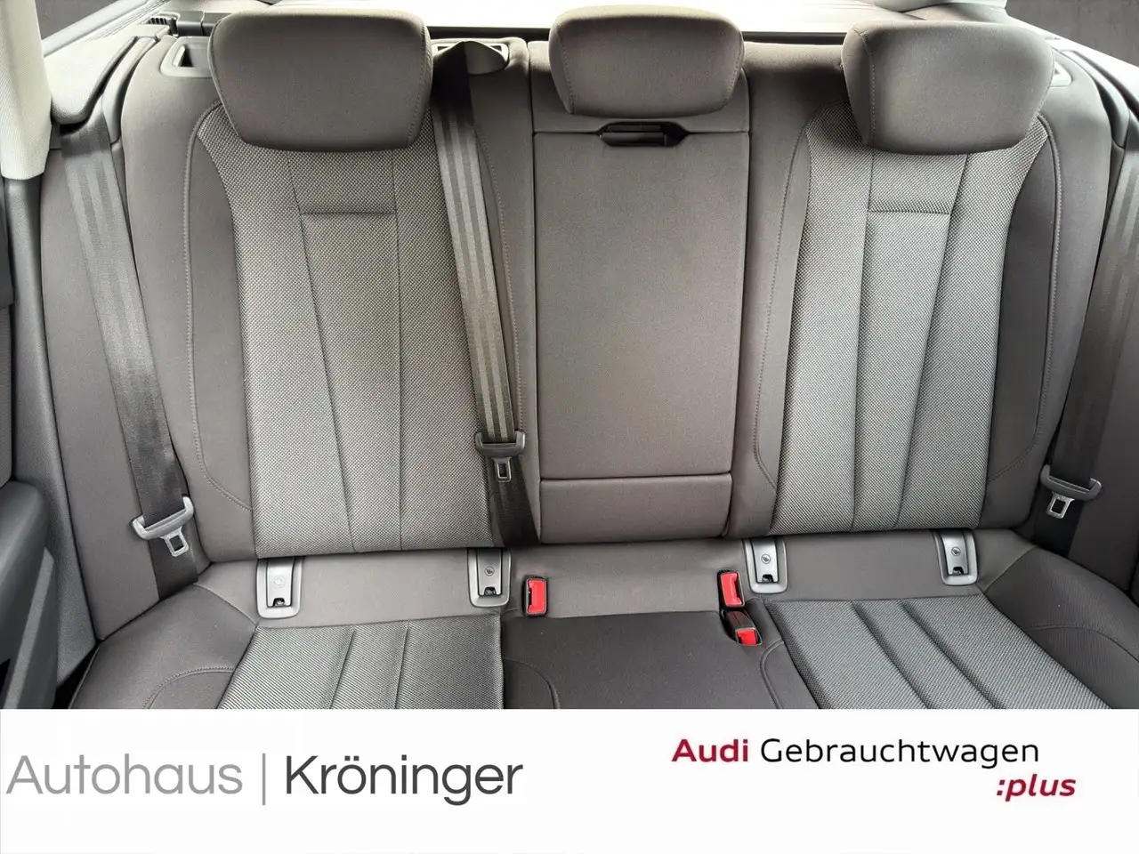 Audi A4 Avant 35 TFSI advanced S Tronic ACC Tour Bus — معرض صور السيارة 10
