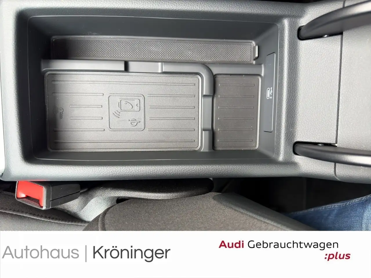Audi A4 Avant 35 TFSI advanced S Tronic ACC Tour Bus — معرض صور السيارة 16