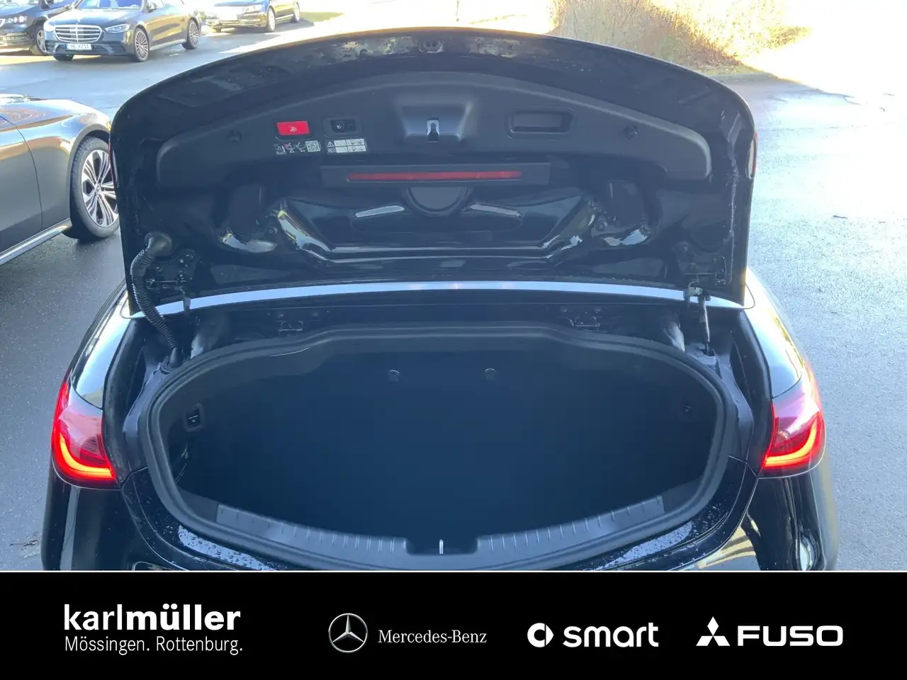 Mercedes-Benz CLE 200 CLE 200 Cabrio AMG-L AHK+Airscarf+Memory+Keyless — Galerie du véhicule 24