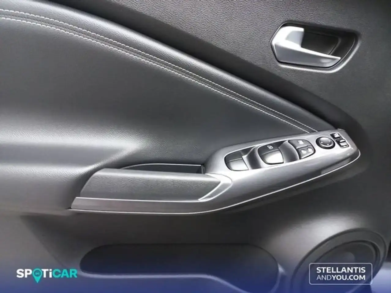 Nissan Juke 1.0 DIG-T N-Connecta 4x2 DCT 7 84kW — Vehicle gallery 16