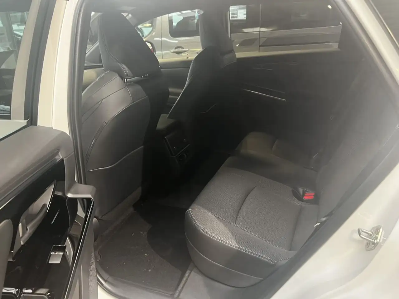 Toyota bZ4X Comfort — معرض صور السيارة 8
