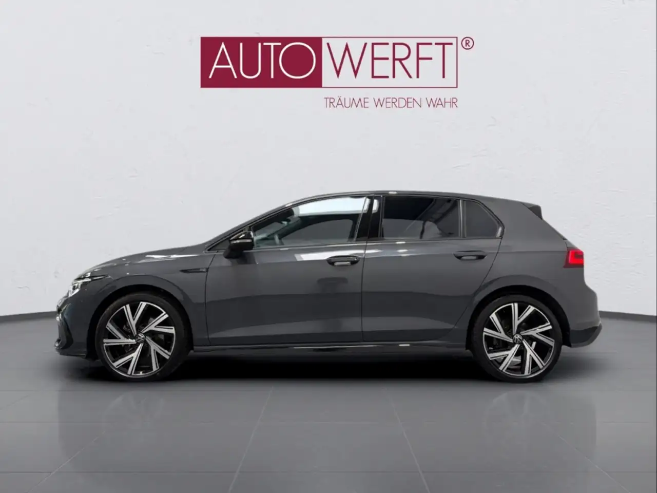 Volkswagen Golf 8 1.5 eTSI DSG R LINE BLACK MATRIX IQ 18Z KAM ACC — معرض صور السيارة 3