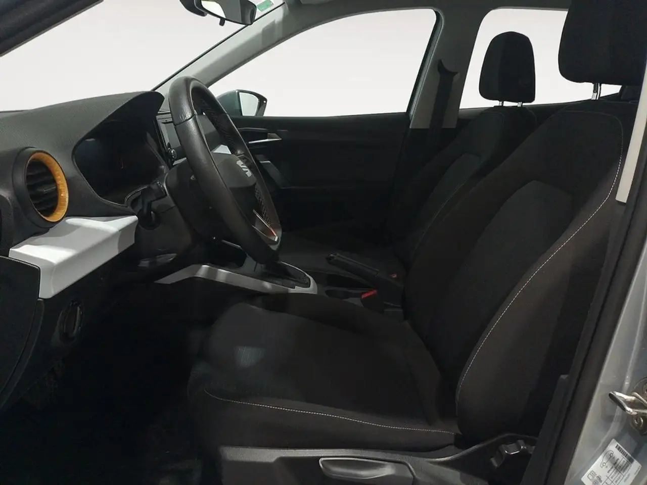 SEAT Arona 1.0 TSI S&S Style DSG7 XM 110 — Galería del vehículo 9