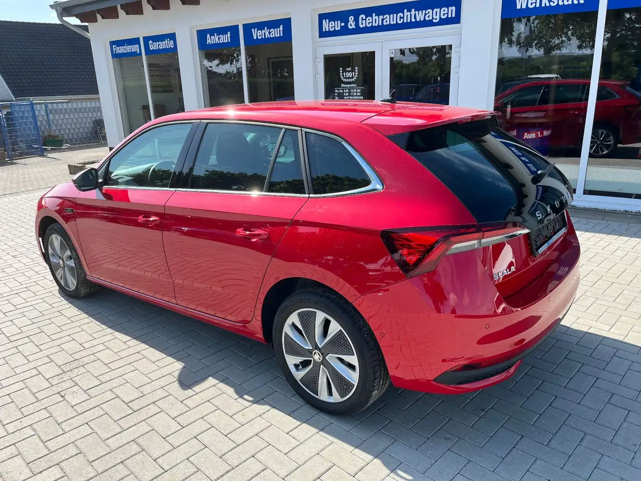 Skoda Scala 1,0 TSI DSG*First Edition*Navi-Li/LED/1.Hd — Vehicle gallery 4