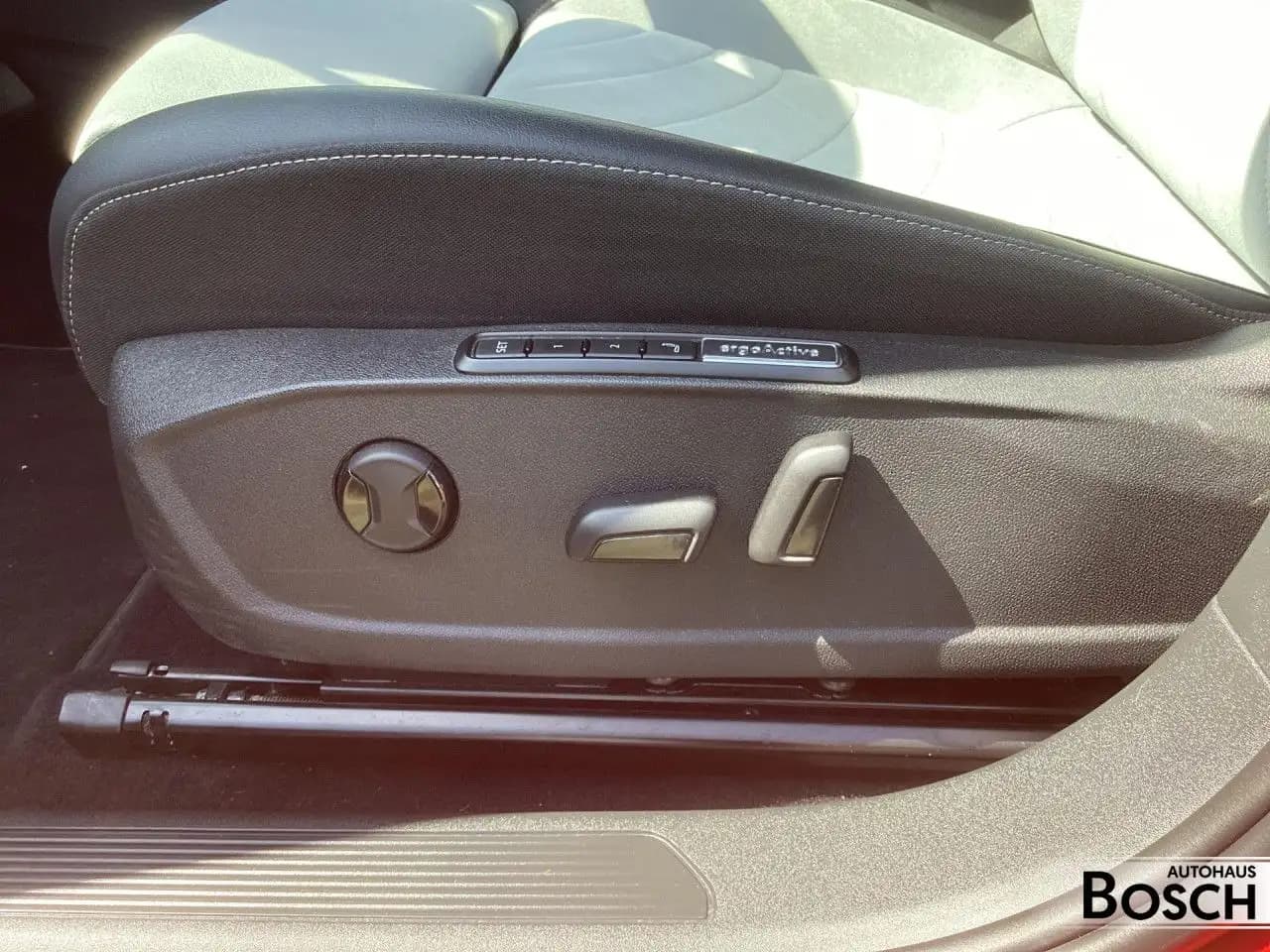 Volkswagen ID.3 Pro Move SHZ RFK ACC Navi IQ-Light LED Head — Galería del vehículo 11