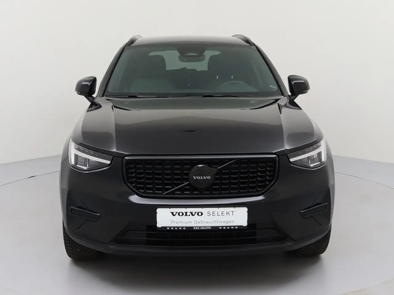 Volvo XC40 B3 Plus Black Edition FAHRERASS.-PAKET | GANZJAHRESREIFEN — Galerie du véhicule 2