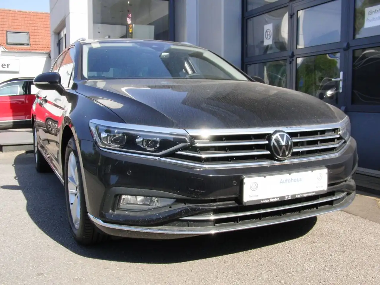 Volkswagen Passat Variant 1.5 TSI OPF DSG Elegance — معرض صور السيارة 3