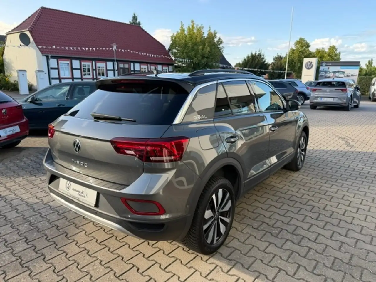 Volkswagen T-Roc D11 1.5 TSI DSG GOAL — معرض صور السيارة 7