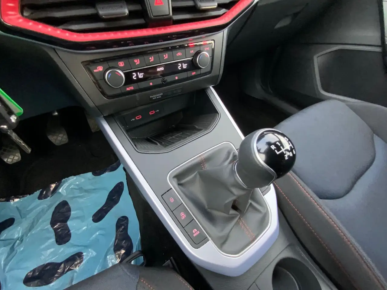 SEAT Arona FR/ Navi/ GRA/ PDC/ Carplay — Galería del vehículo 12