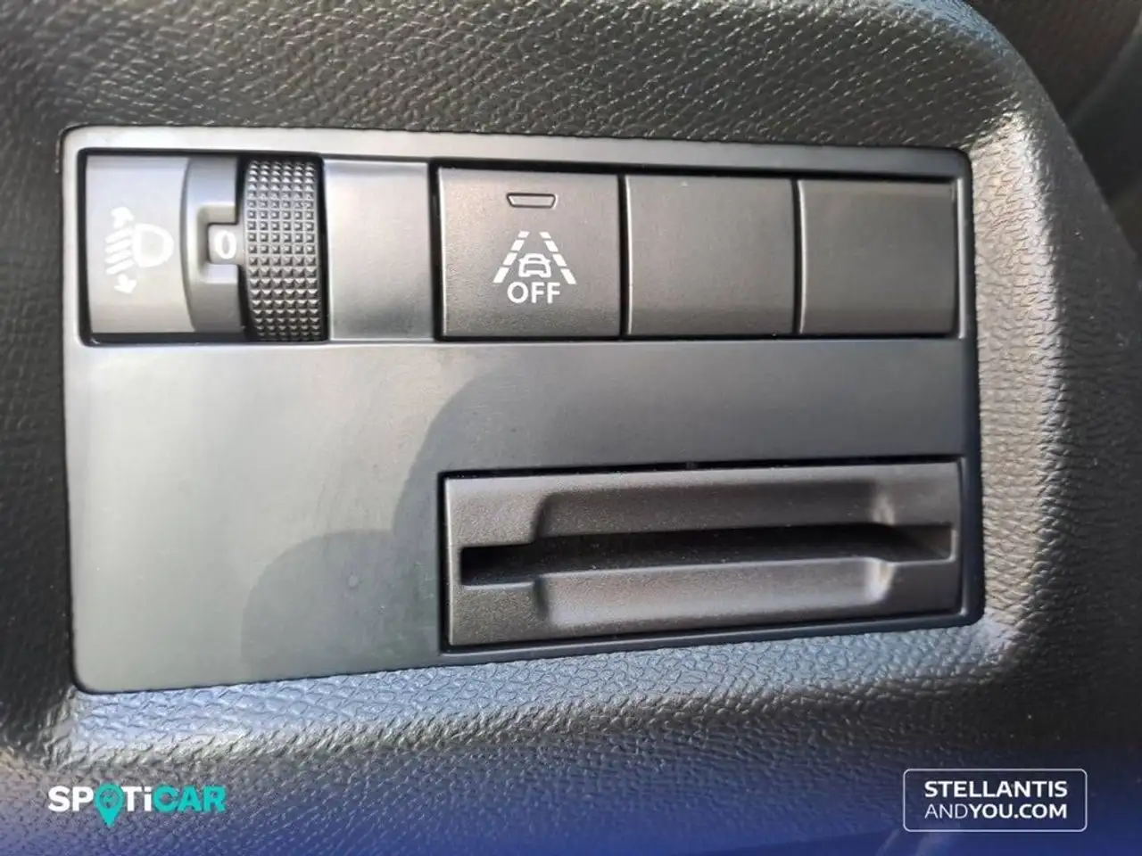 Citroen C5 Aircross PureTech S&S Plus 130 — Galerie du véhicule 13