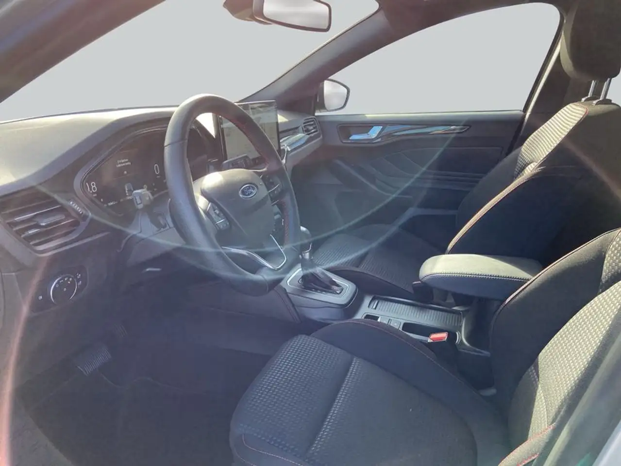 Ford Focus Turnier 1.0 EcoBoost Hybrid Aut. ST-LINE X — Vehicle gallery 9