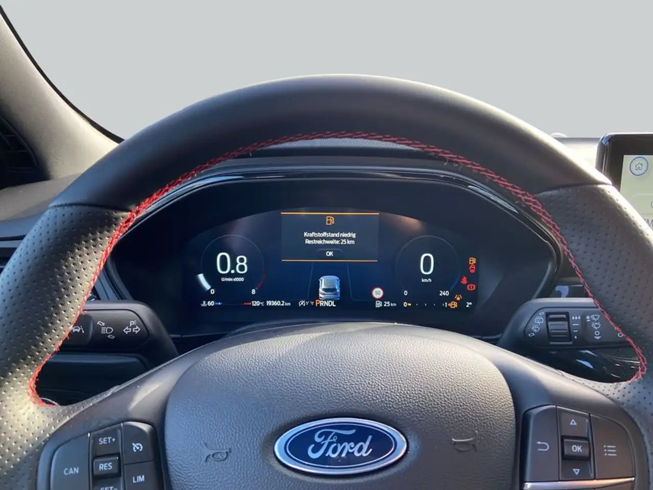 Ford Focus Turnier 1.0 EcoBoost Hybrid Aut. ST-LINE X — Vehicle gallery 13