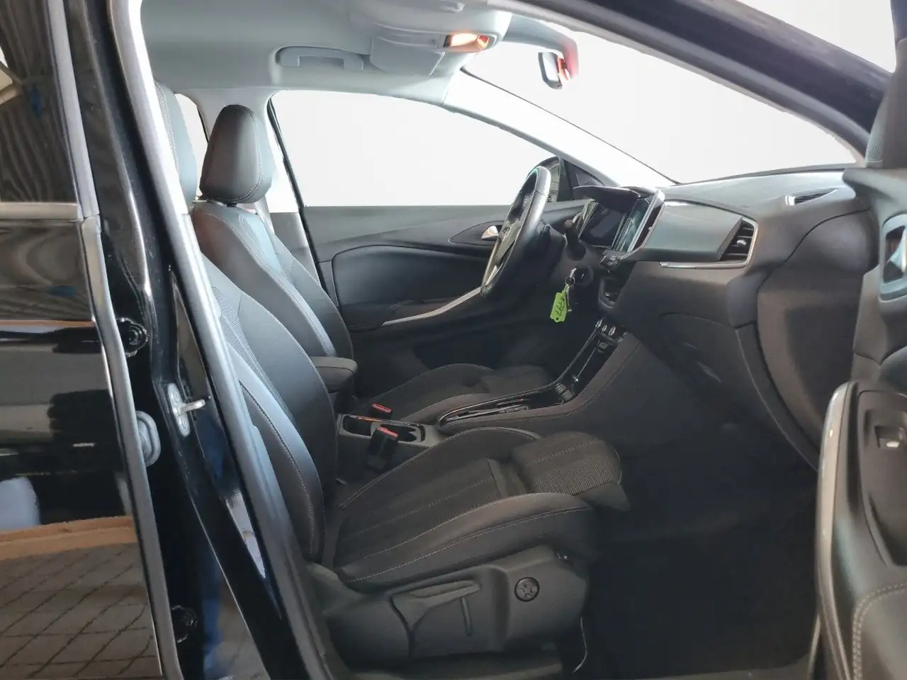 Opel Grandland X *LED*ALU*PDC*SHZ*LEDER*TEMPOMAT*MFL — معرض صور السيارة 22