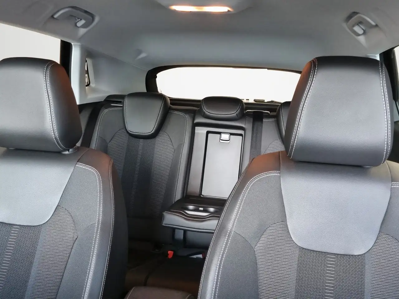 Opel Grandland X *LED*ALU*PDC*SHZ*LEDER*TEMPOMAT*MFL — معرض صور السيارة 24