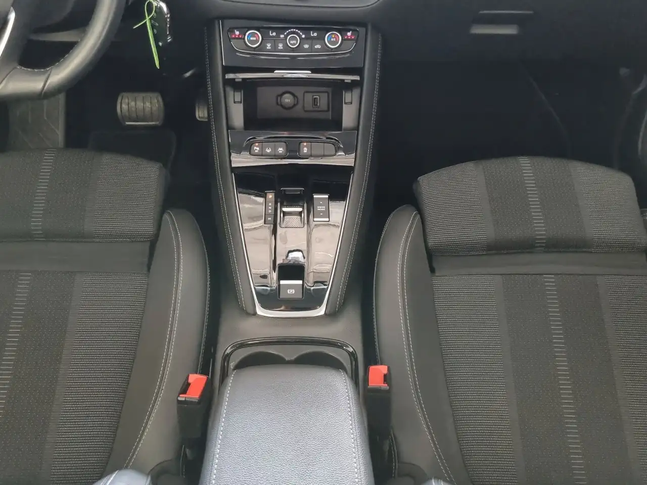 Opel Grandland X *LED*ALU*PDC*SHZ*LEDER*TEMPOMAT*MFL — معرض صور السيارة 16