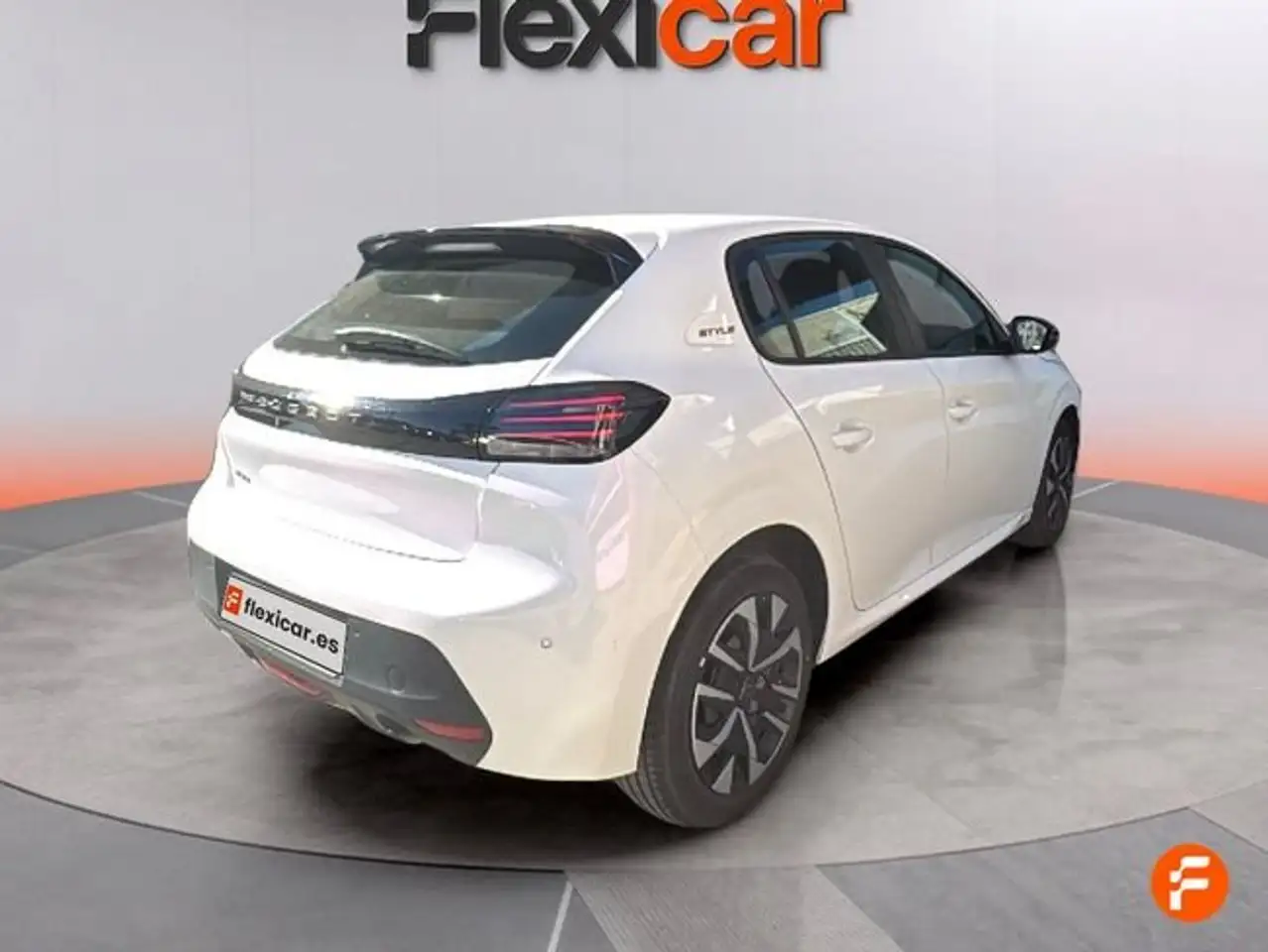 Peugeot 208 Style Gasolina 100 S&S 6 Vel MAN — Galerie du véhicule 9