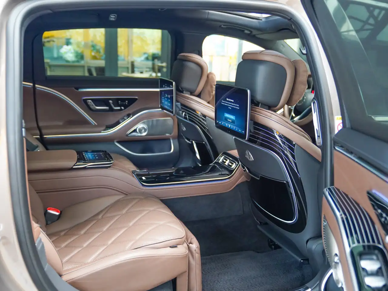 Mercedes-Benz S 680 S 680 MAYBACH Zweifarbenlackierung High-End Inte — معرض صور السيارة 17