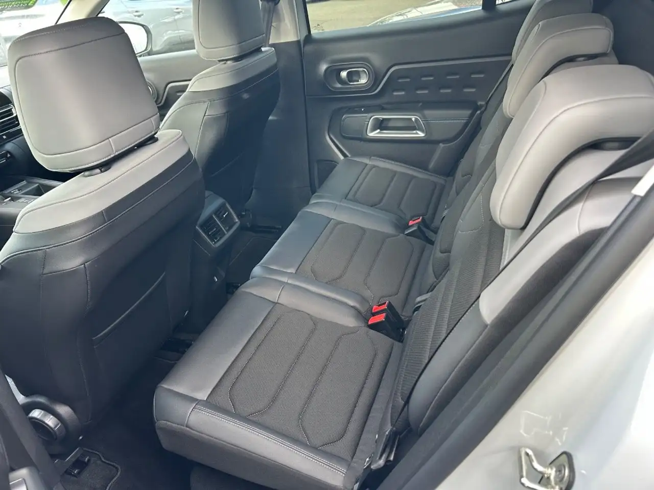 Citroen C5 Aircross 1.2 136 MAX Alcantara+LED+Navi+Kam. — Vehicle gallery 9