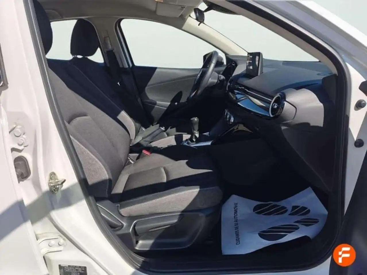 Mazda 2 e-SKYACTIV G 66kW (90CV) Center-Line — Vehicle gallery 17