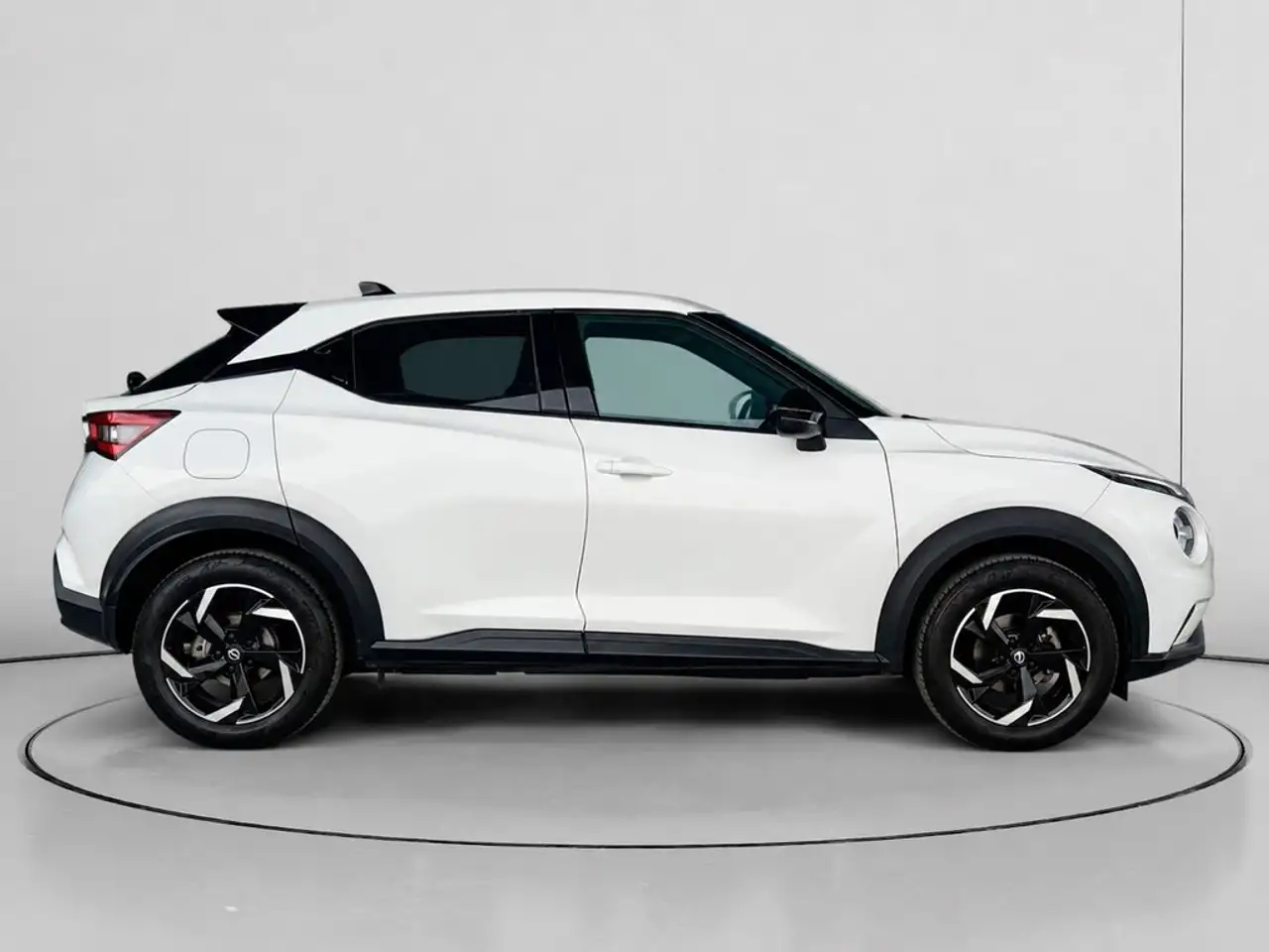 Nissan Juke 1.0 DIG-T Acenta 4x2 114 — Galería del vehículo 2