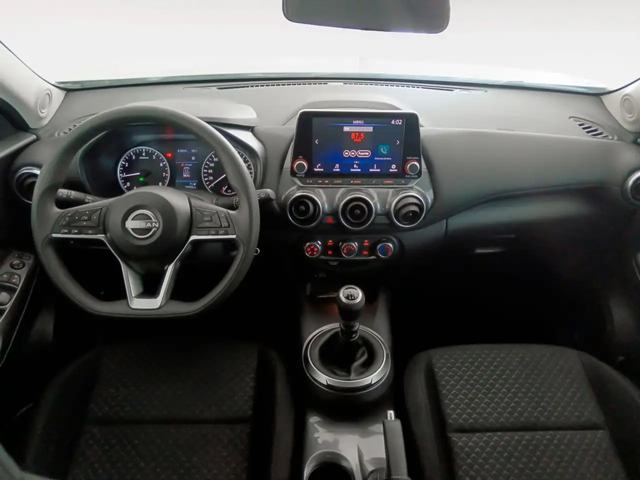 Nissan Juke 1.0 DIG-T Acenta 4x2 114 — Galería del vehículo 9