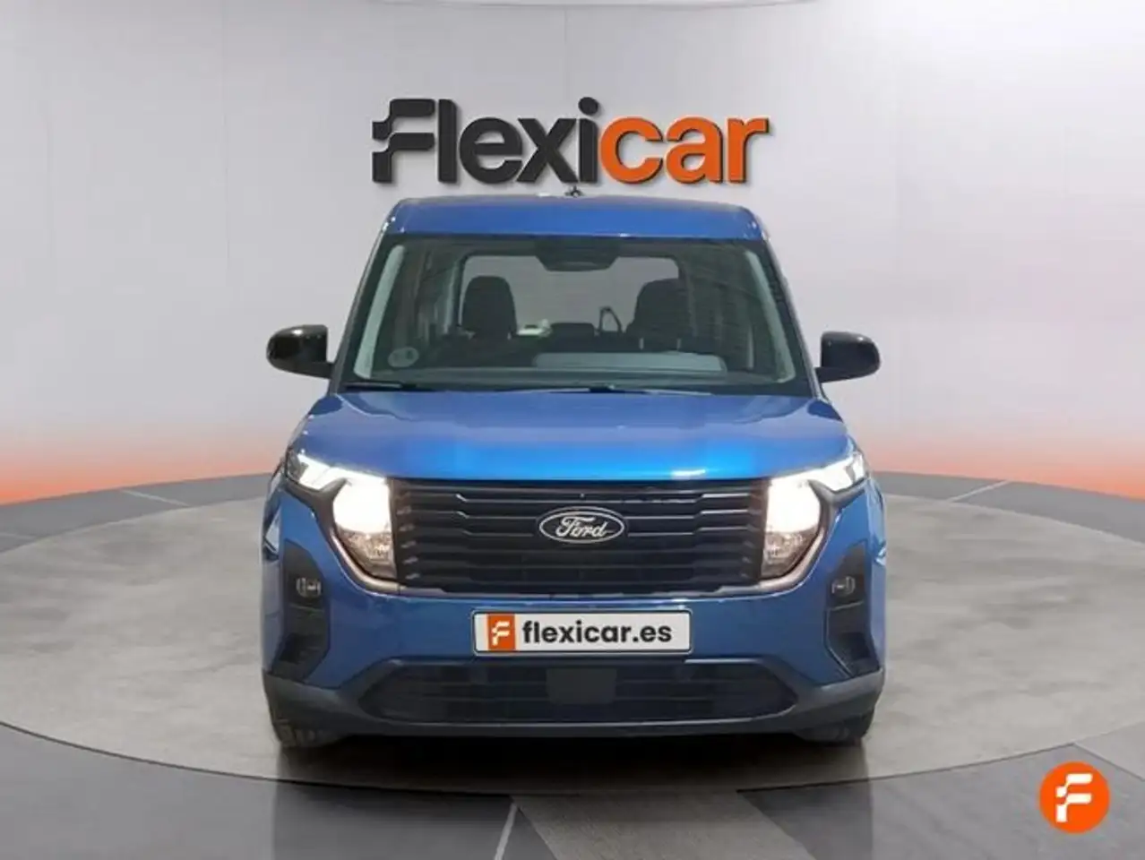 Ford Tourneo Courier 1.0 Ecoboost Trend Aut. — معرض صور السيارة 2