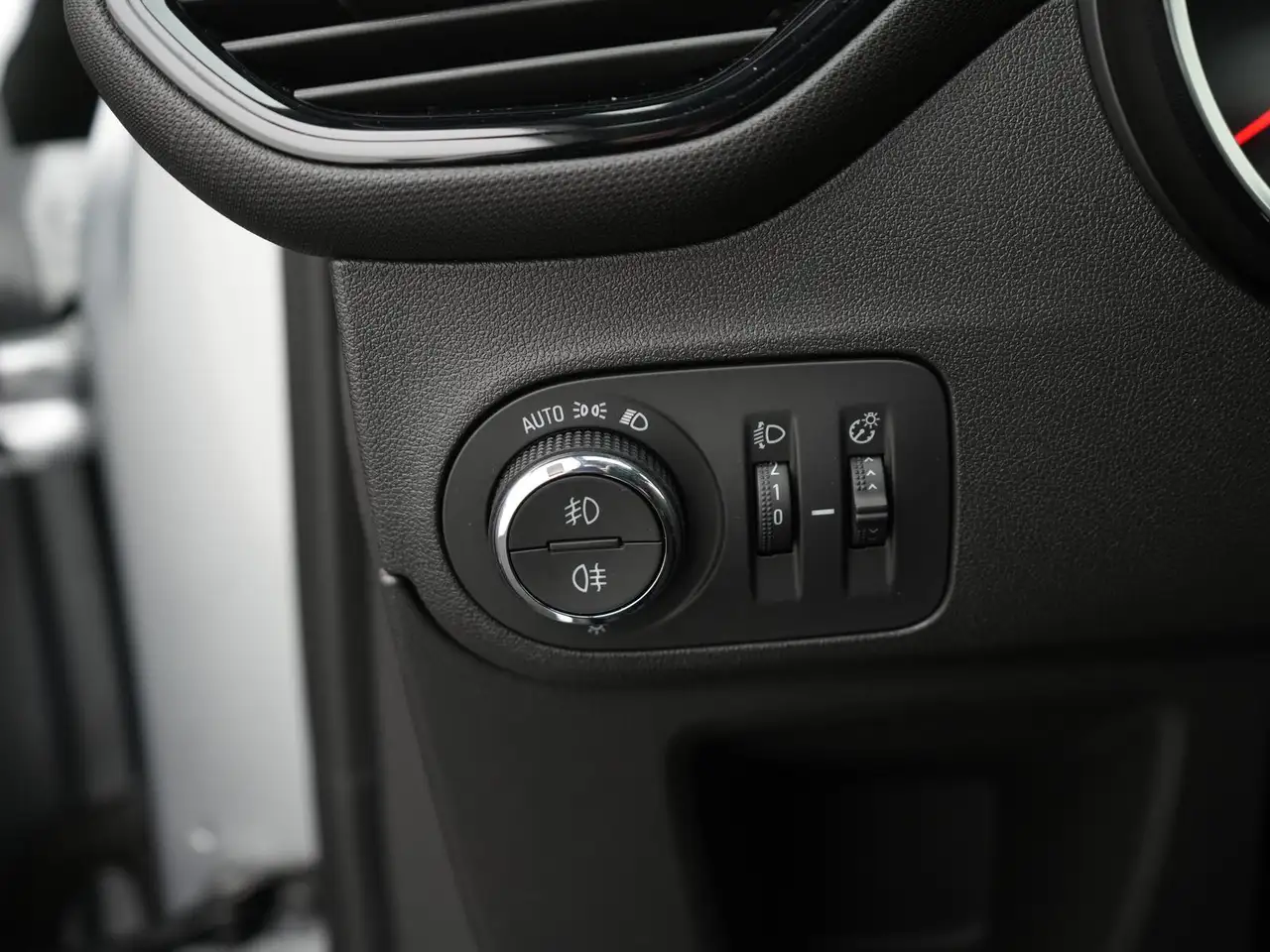Opel Crossland Elegance NAVI,KAM,TEMPO,LED,APP,DAB — Vehicle gallery 23