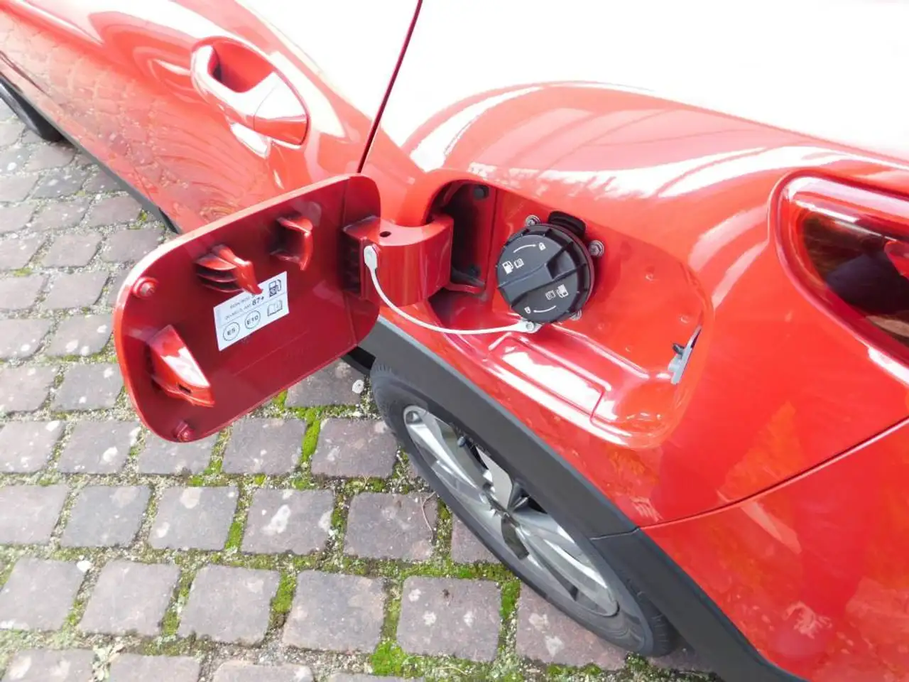 Kia Stonic 1.2 Vision LED Navi SHZ Kamera — Vehicle gallery 35