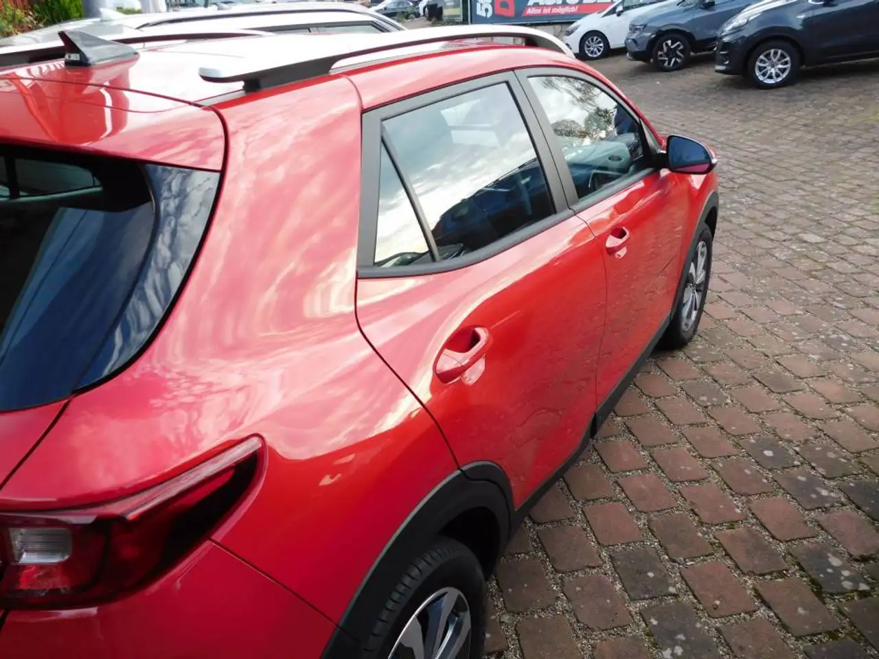 Kia Stonic 1.2 Vision LED Navi SHZ Kamera — Vehicle gallery 11