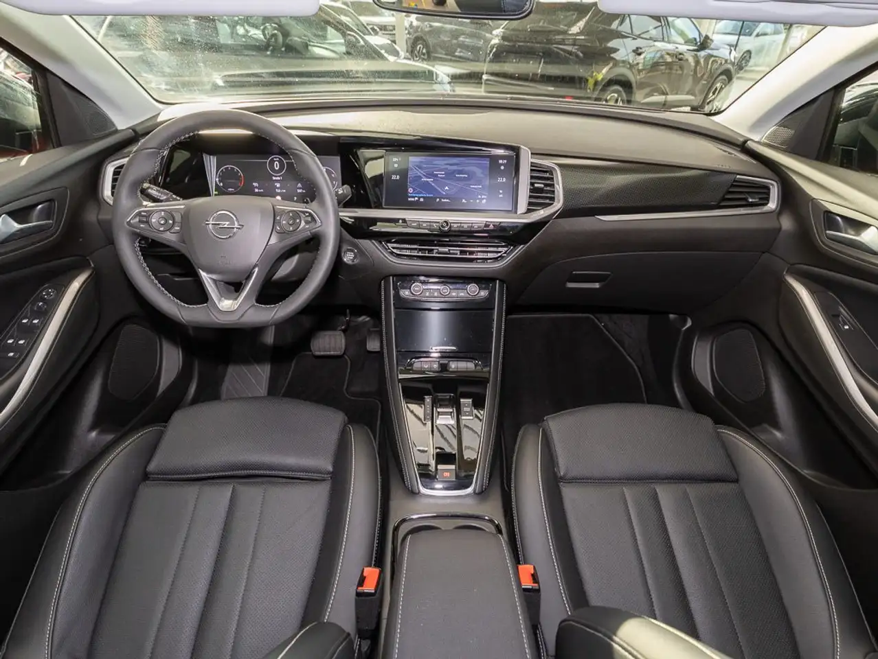 Opel Grandland 1.2 Turbo Ultimate +AHK+L/SHZ+RFK360+ — معرض صور السيارة 10