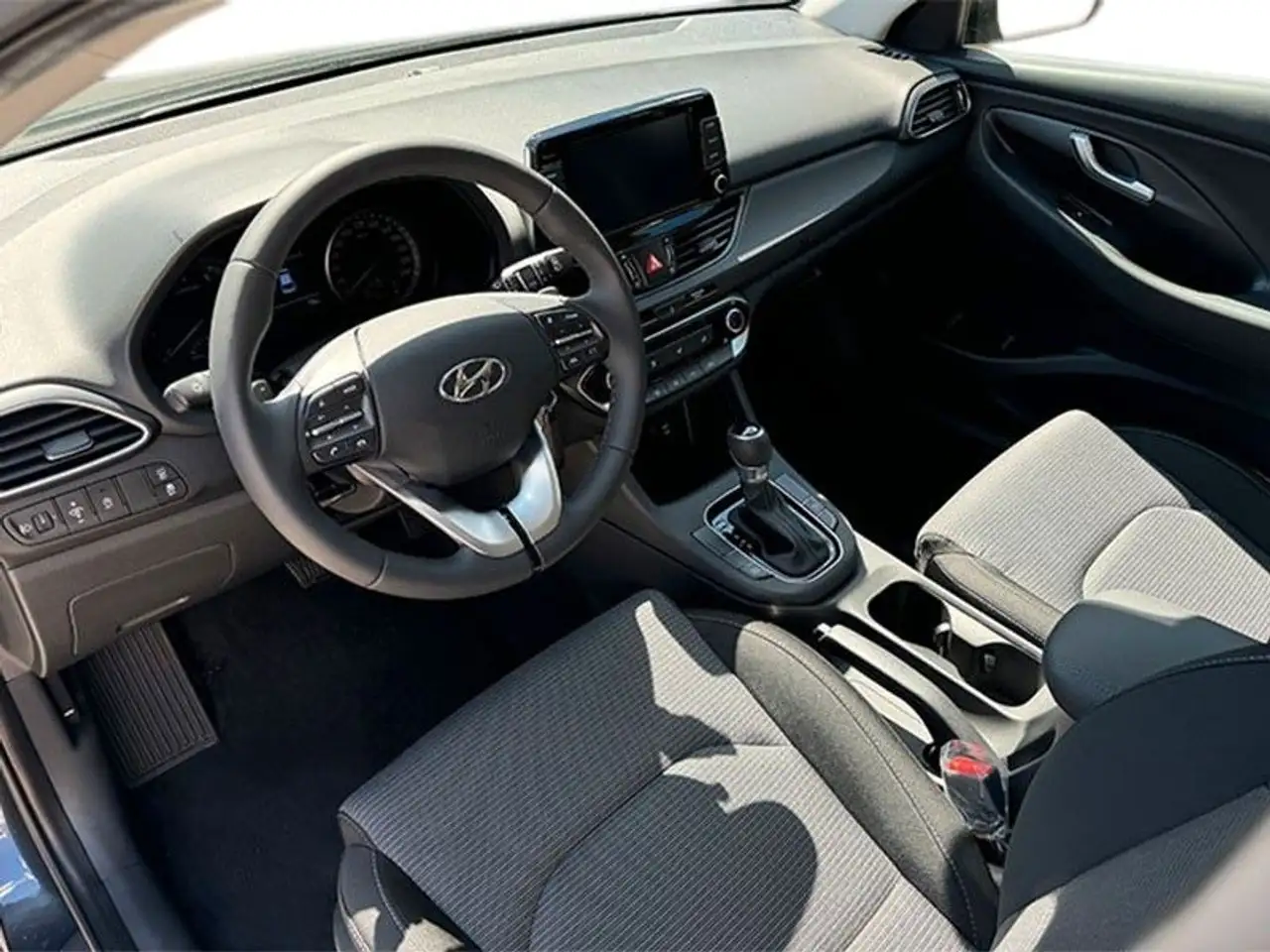 Hyundai i30 cw Select Mild-Hybrid — معرض صور السيارة 10