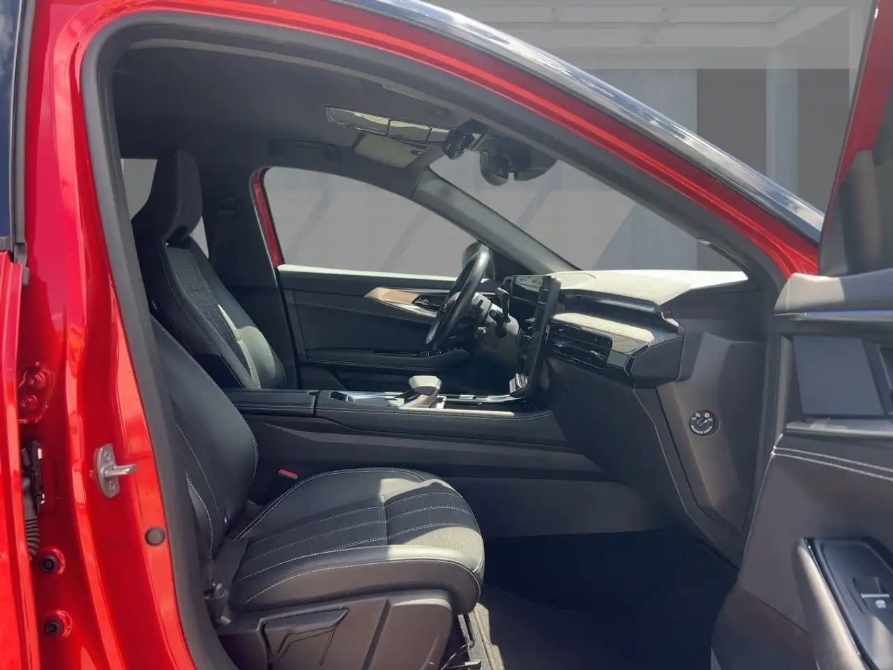 Renault Austral 1.2 E-TECH 200 Techno — Vehicle gallery 8