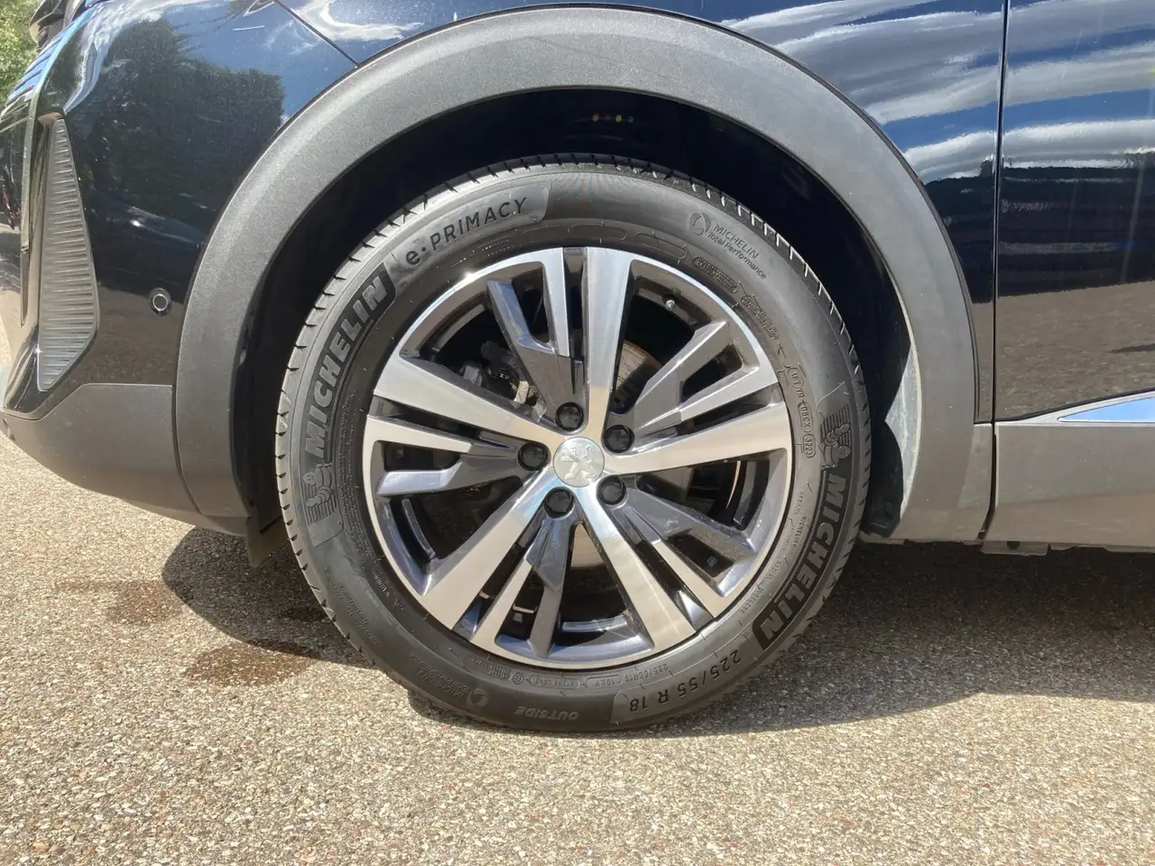 Peugeot 5008 1.2 PureTech 130 Allure Pack LED+Navi+SHZ — معرض صور السيارة 11