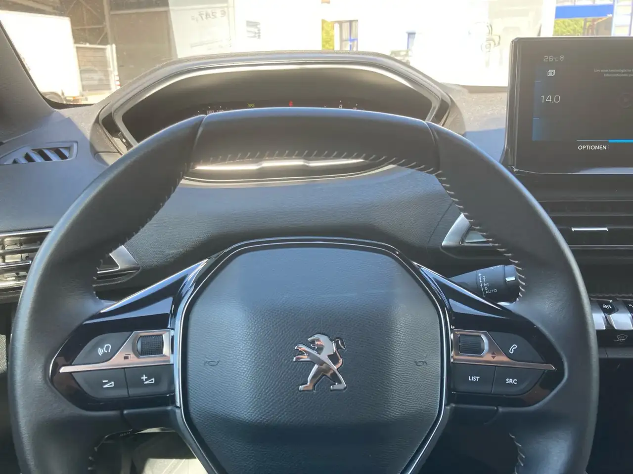 Peugeot 5008 1.2 PureTech 130 Allure Pack LED+Navi+SHZ — معرض صور السيارة 18