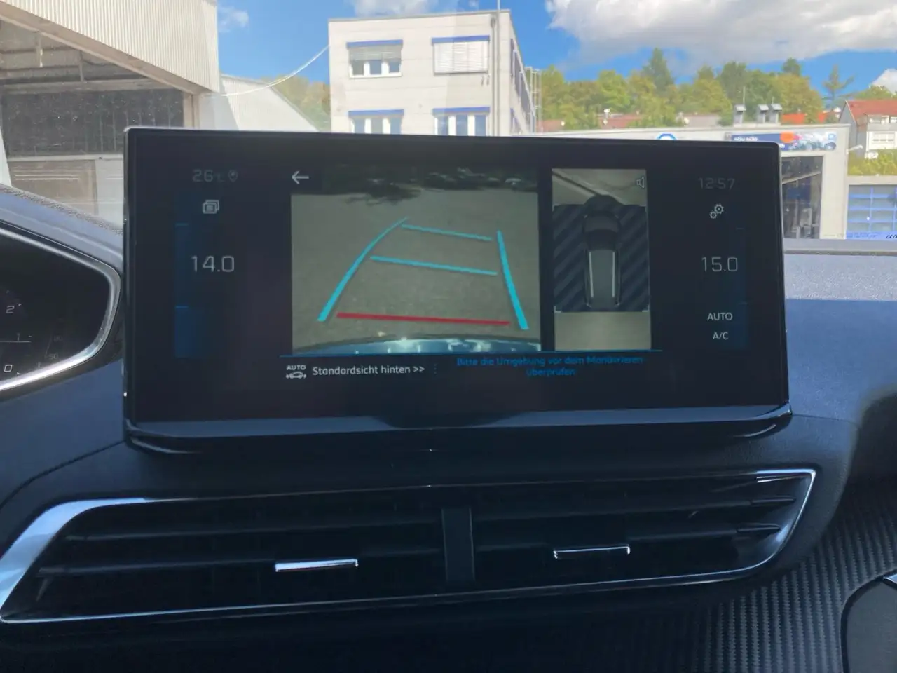 Peugeot 5008 1.2 PureTech 130 Allure Pack LED+Navi+SHZ — معرض صور السيارة 20