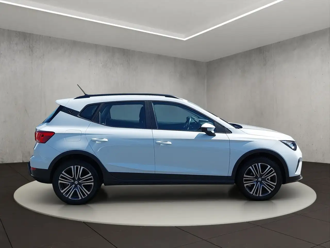 SEAT Arona Style, Automatik, Sitzheizg, Navi, LED, Ei — Galerie du véhicule 6