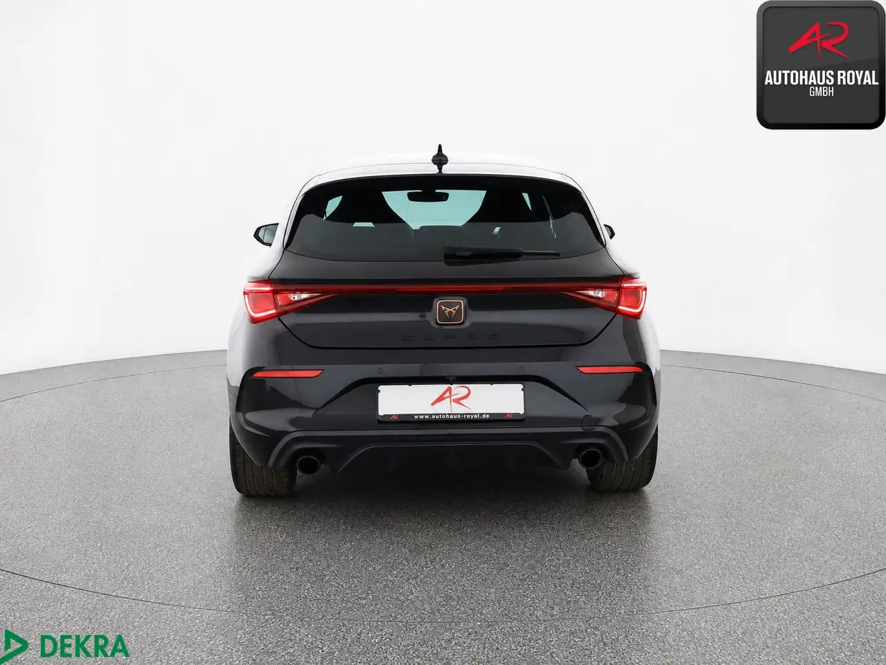 CUPRA Leon 2.0 TSI VZ KAMERA,PARKLENK,ACC,KESSY,PDC — Galería del vehículo 4