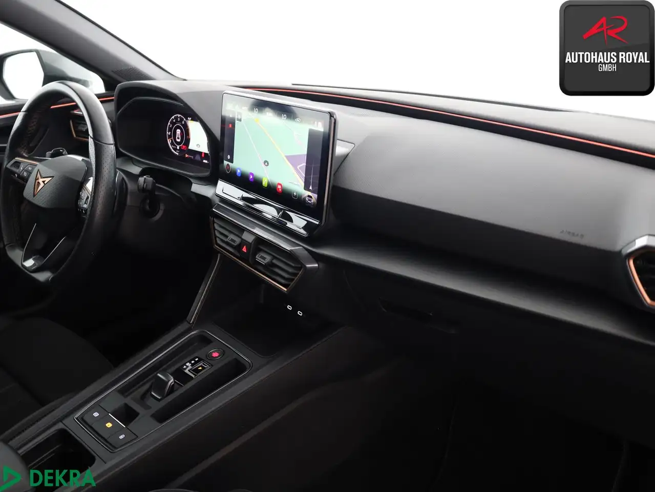 CUPRA Leon 2.0 TSI VZ KAMERA,PARKLENK,ACC,KESSY,PDC — Galería del vehículo 10