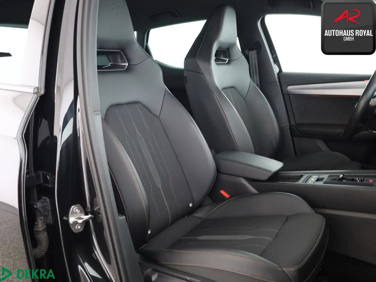 CUPRA Leon 2.0 TSI VZ KAMERA,PARKLENK,ACC,KESSY,PDC — Galería del vehículo 11